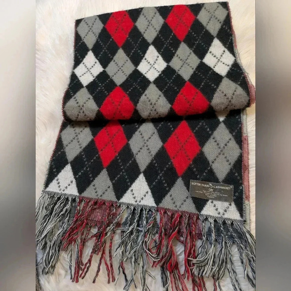 D&Y Softer Than Cashmere Scarf Red Black White Gray Minimalist Plaid ((unisex)) - Picture 1 of 5